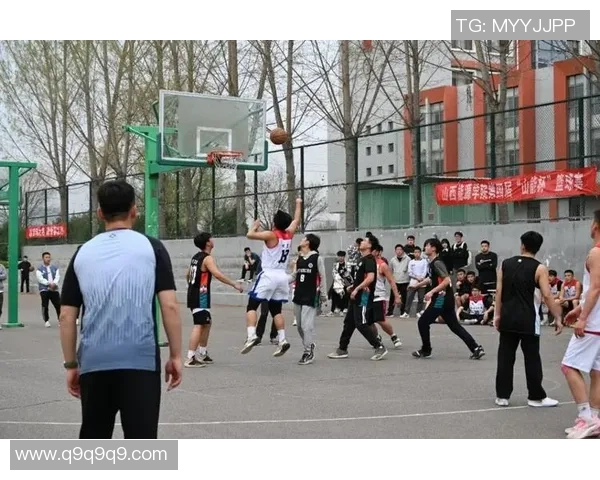 北京篮球队节奏分析与战术探讨:如何提升球队整体表现与竞争力 北京篮球队节奏分析与战术探讨:如何提升球队整体表现与竞争力